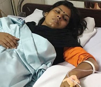 dayashankar singh wife swati singh admitted-in-hospital