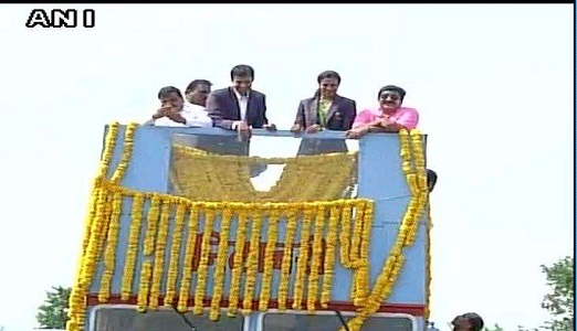 Silver Girl sindhu's Golden welcome in Hyderabad