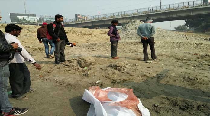 man-young-girl-found-dead-gomti-river-hasanganj-hazratganj-lucknow