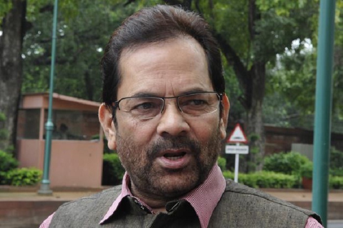 mukhtar-abbas-naqvi-reaches-lucknow-to-meet-election-commission-1