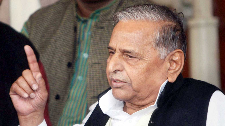 mulayam-singh-yadav-directed-party-workers-to-file-nominations-against-congress-candidates