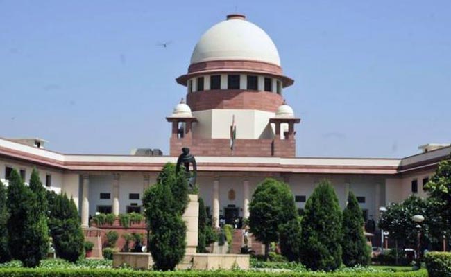 sc-issue-notice-to-calcutta-hc-judge-cs-karnan-and-directs-him-to-be-present-on-13-feb
