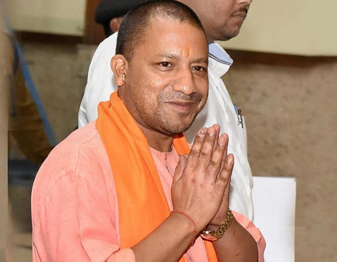 -chief-minister-yogi-adityanath-meeting-with-officials