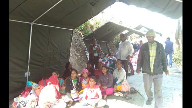 badrinath-yatra-halts-for-2-days-due-to-landslide-in-vishnuprayag-1800-tourist-are-effected