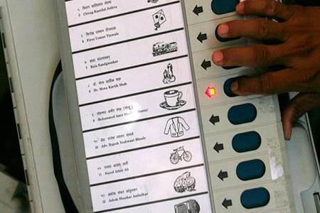ईवीएम चैलेंज पर चुनाव आयोग की अजब चुनौती