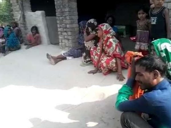 n Amethi murder of mother and son by brick of brick