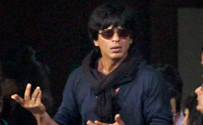 when-shah-rukh-khan-was-angry-with-an-anchor-warp-anchor-see-video-bollywood-actor