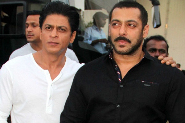 Salman's special surprise given to Bhaijaan before starting shooting with Shah Rukh