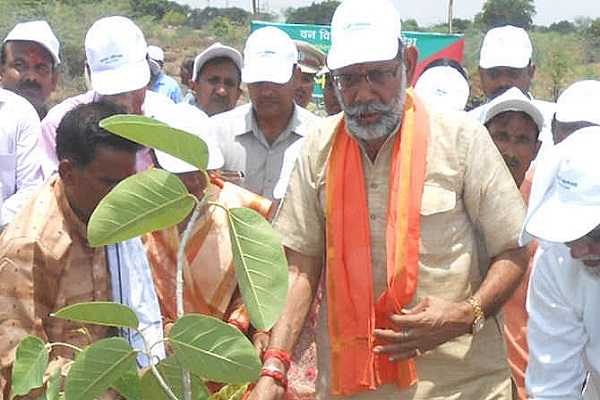 Carbon dioxide gives trees, it is beneficial: BJP Labor Minister Manoharlal Panth
