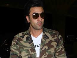 Ranbir Kapoors statement - earns money by trapping in controversy Karan Johar