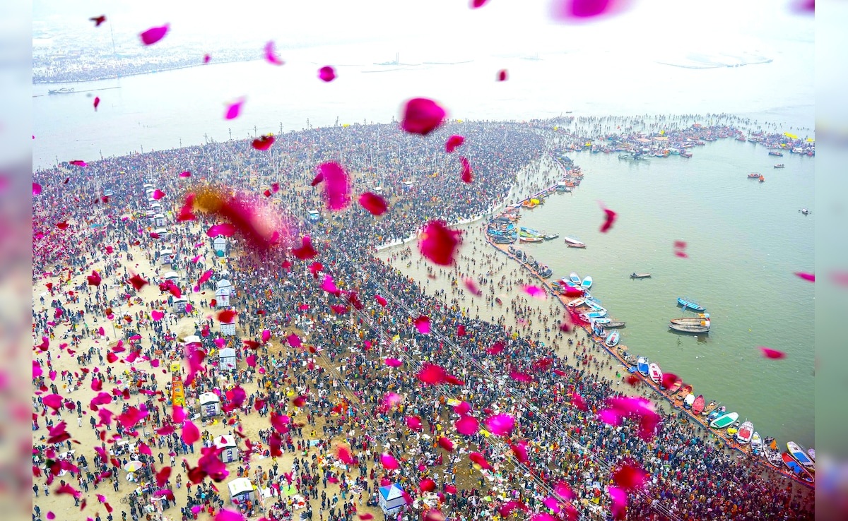 Maha Kumbh 2025: 3.50 crore people took a dip on Makar Sankranti, Akharas took Amrit Snan