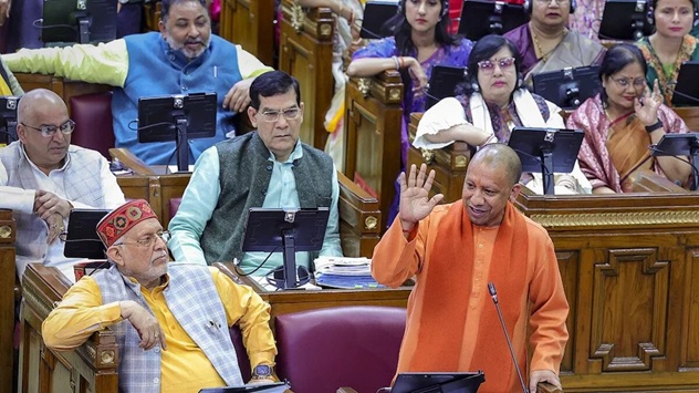 'Not Urdu, but English, you want to make other's children Maulvi', why did CM Yogi get angry at SP in the assembly